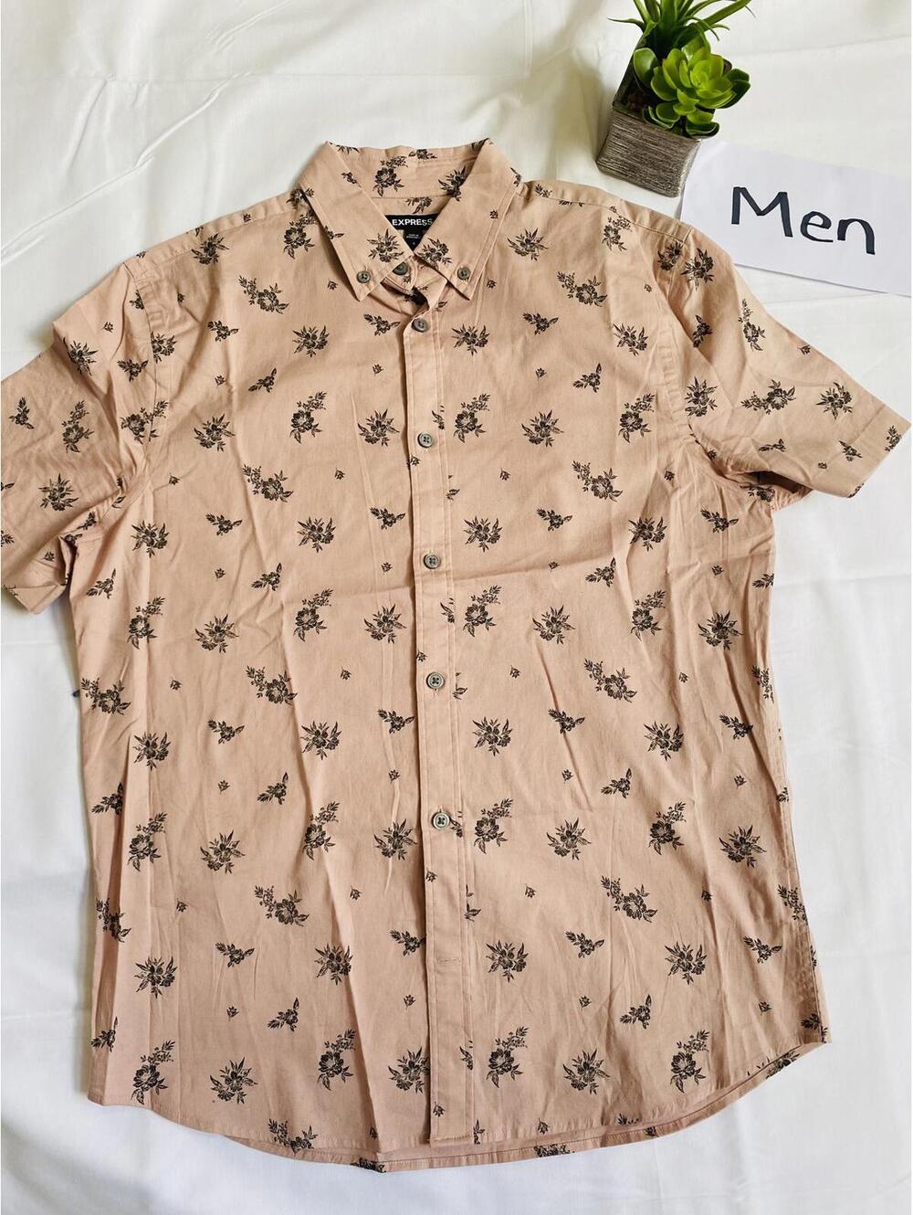 Express Pink Casual Button Down Shirt with Pattern Small